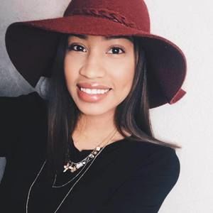 Meet your Posher, Abigail